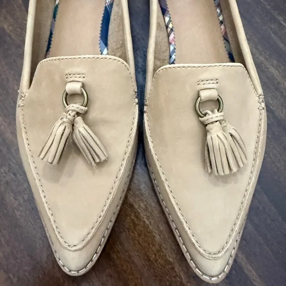 Sperry Saybrook Slip On Leather Loafers with tassel detail - Picture 5 of 11